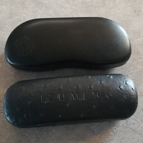 Glasses Cases - Picture 1 of 3